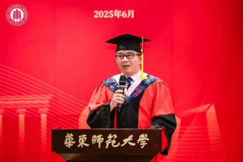 对话汤拥华:中文系教授为什么要看短剧