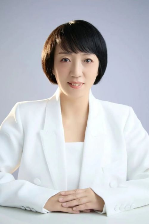 微短剧题材发生变化：从悬浮爽点到人间烟火
