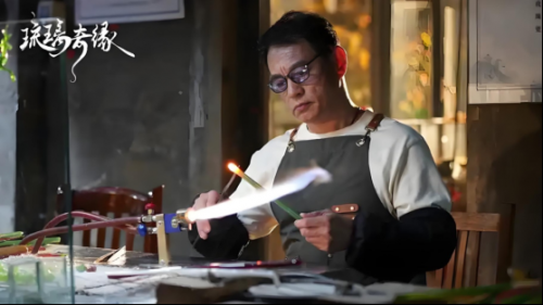 “微而不弱，短而不浅”：微短剧叙事节奏的张力建构